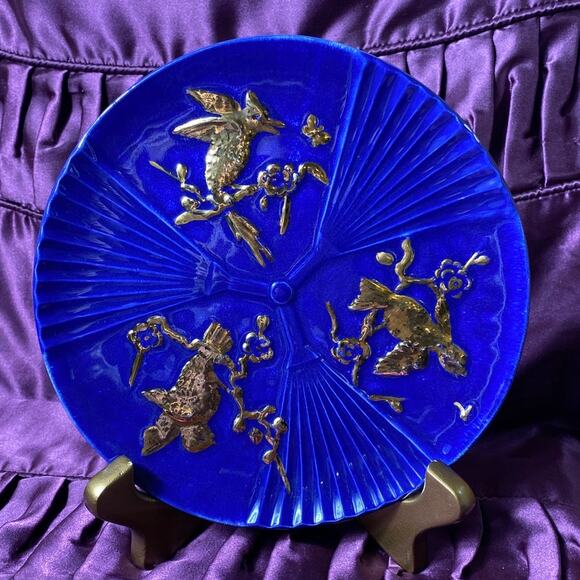 Cobalt Blue 8.5" Gold Birds Hand Painted Plate Textured Ribbed scalloped shell - Picture 2 of 10
